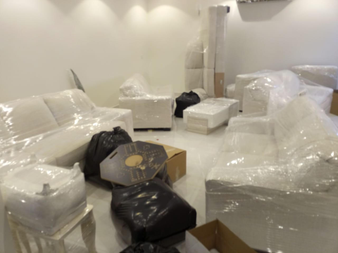 دينا إيسوزو نقل عفش وأثاث مجهزة بالرياض